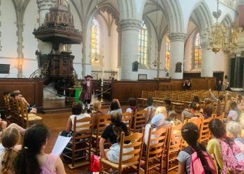 Haarlemmertjes helpen Mozart tijdens Orgeldag for kids